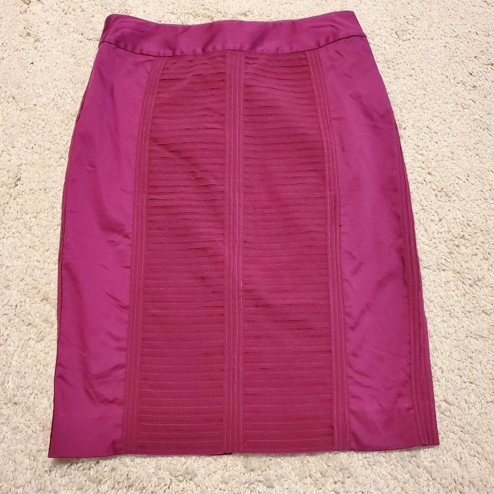 White House Black Market Fuchsia Pencil Skirt Size 4